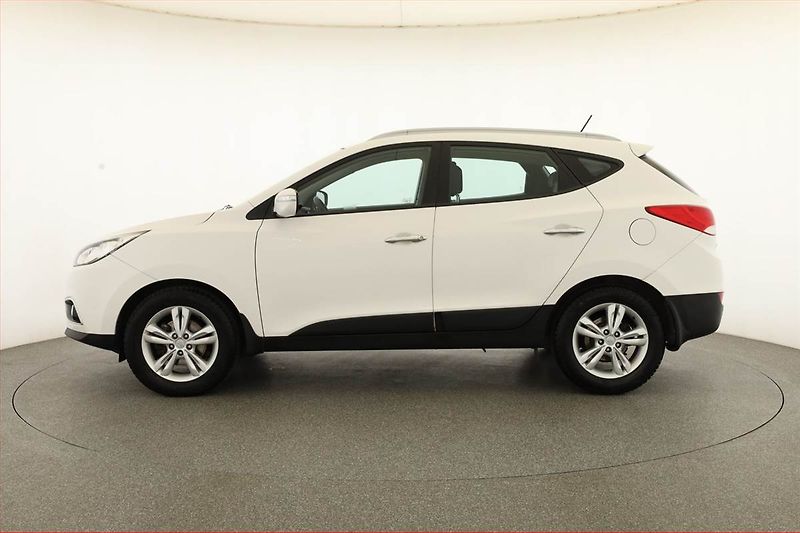 Hyundai ix35 (2012) 2.0 CRDi, 4X4, Tempomat - fotka 3 z 15