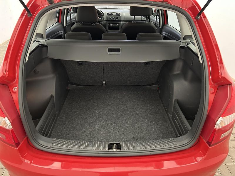 Škoda Fabia 1.2 HTP Ambiente - fotka 20 z 21