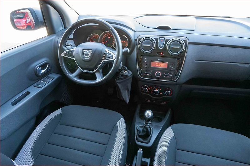 Dacia Lodgy (2019) Stepway 1.3 TCe, 7 míst - fotka 7 z 16