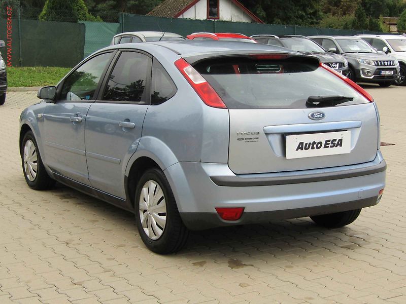 Ford Focus (2007) 1.6i, ČR, AC - fotka 6 z 16