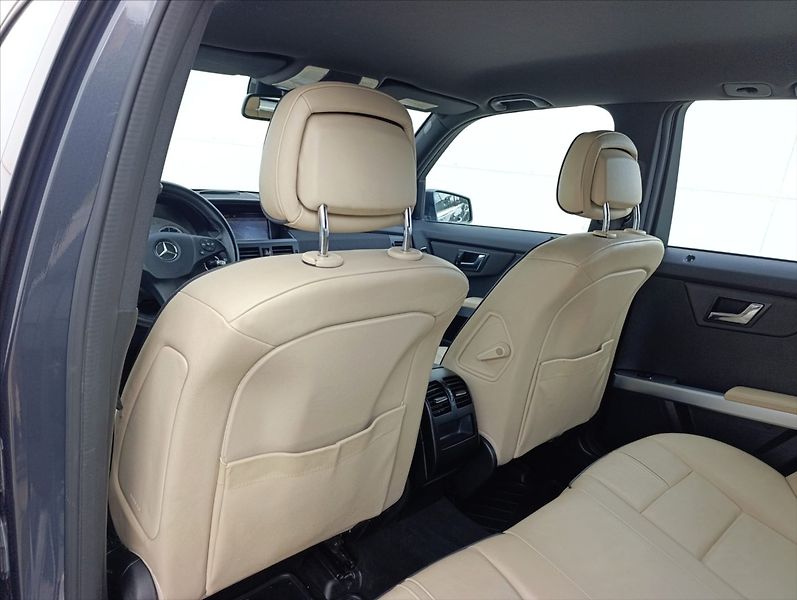 Mercedes-Benz GLK 2,1 220 REZERVOVÁNO CDi 4x4 Au - fotka 20 z 36