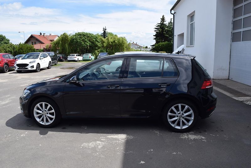 Volkswagen Golf (2018) 1.4TSI 92kw CLBMT LED NAVI TOP - fotka 12 z 49