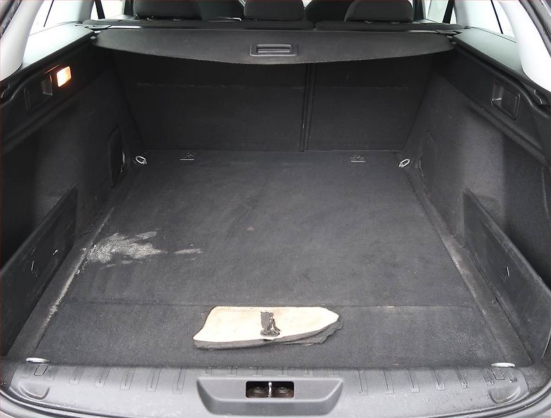 Peugeot 308 (2019) 1.2 PureTech, Serv.kniha - fotka 12 z 13