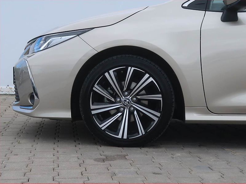 Toyota Corolla (2023) 1.5 VVT-i, Serv.kniha, Navi - fotka 14 z 19