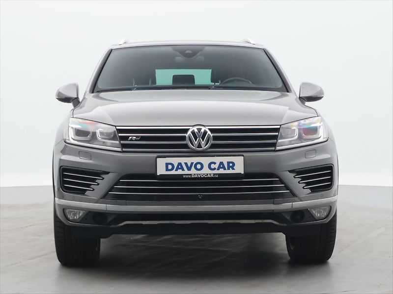 Volkswagen Touareg 3,0 TDI V6 193kW Exclusive CZ - fotka 2 z 27