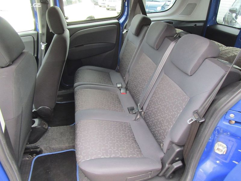 Fiat Dobló 1,3 JTD - NOVÝ OLEJ+FILTR - fotka 10 z 16