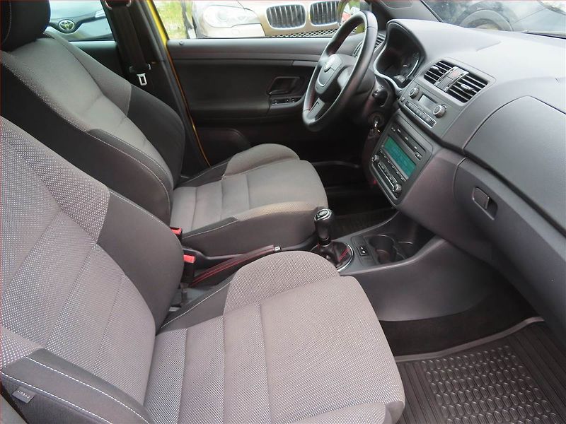 Škoda Fabia (2012) Monte Carlo 1.2 TSI - fotka 9 z 17