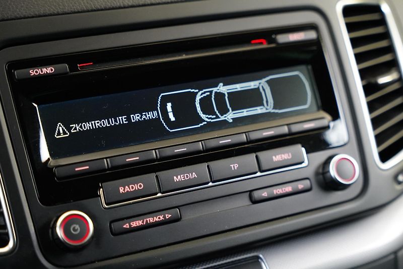 Volkswagen Sharan - fotka 20 z 28