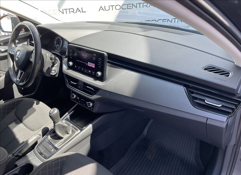Škoda Scala 1,6 TDI  First Edition 85kw po - fotka 20 z 26