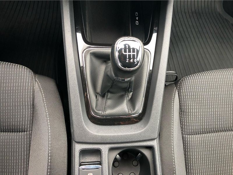 Škoda Octavia 2,0TDi 85kW AMBITION PLUS - fotka 22 z 28