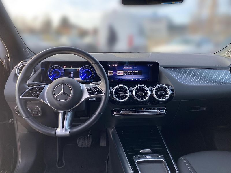 Mercedes-Benz EQA EQA 250+ Progressive  - fotka 11 z 24