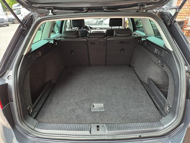 Volkswagen Passat Variant (2021) 2.0TDI 147kW ALLTRACK DSG 4X4 - fotka 20 z 56