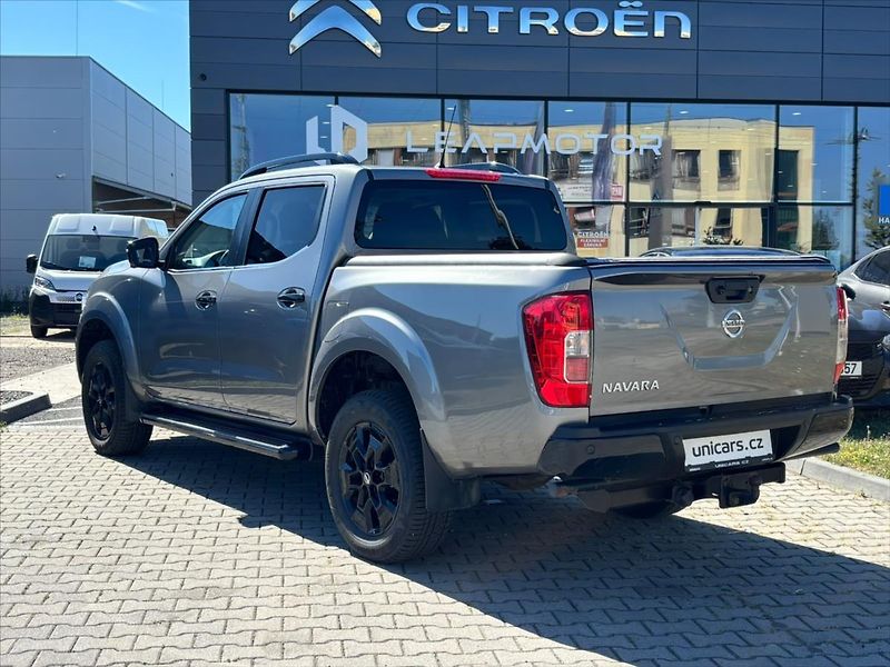 Nissan Navara 2,3 dCi - fotka 4 z 28