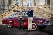 Šest českých automobilových veteránů pojede na světovou výstavu EXPO 2025. Na snímku je Josef Zajíček, vedoucí expedice Robot 2025 a Zdeněk Thoma, vedoucí expedice Sakura 1970.