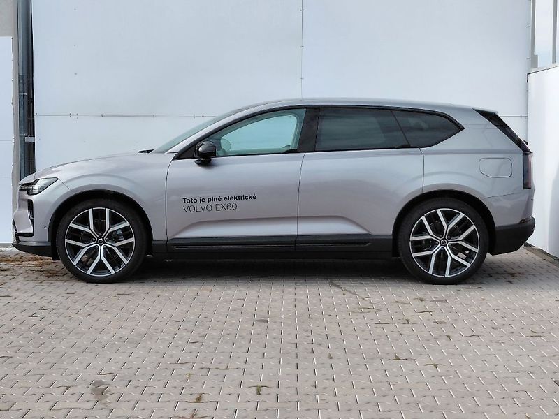 Volvo EX60 Ultra P10 380kW - fotka 12 z 31