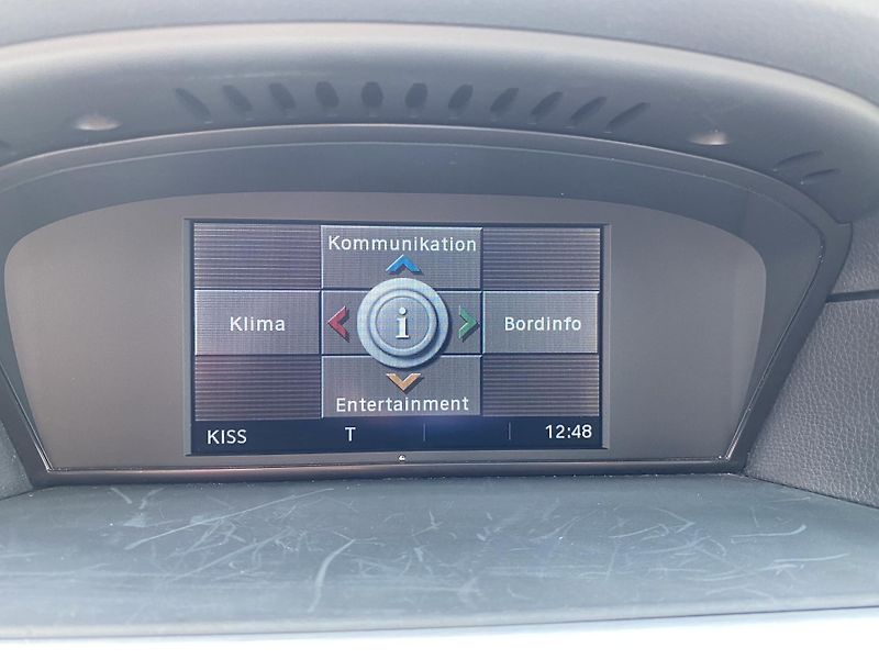 BMW Řada 5 (2008) 2.0D,PLNÝ SERVIS,2SADY ALU - fotka 20 z 52