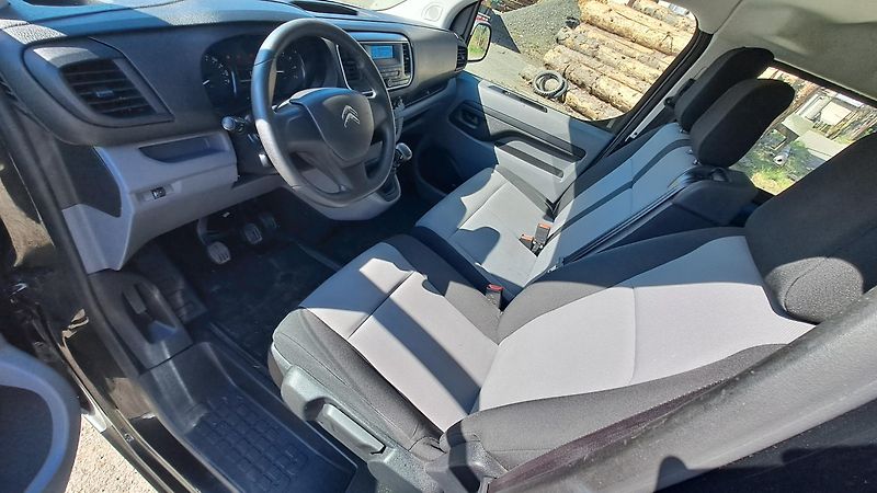 Citroën Jumpy XL 1.5 BlueHDi 120 S&S 9 míst - fotka 19 z 26