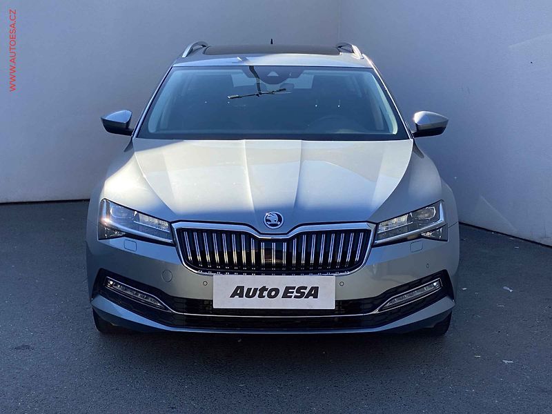 Škoda Superb (2019) 2.0 TSi, Style, DSG, +ALU - fotka 2 z 20