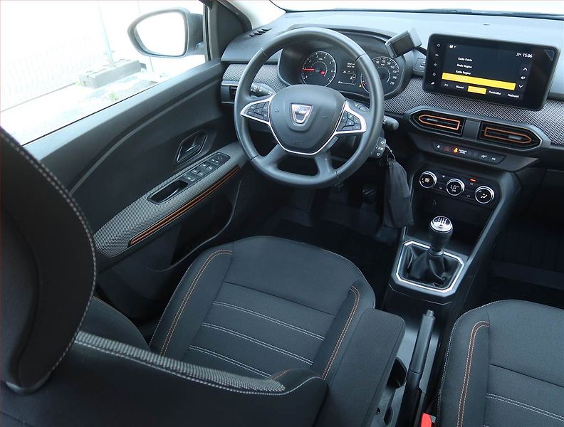 Dacia Sandero (2022) Stepway Essential 1.0 TCe - fotka 7 z 16