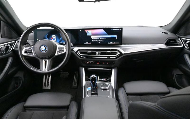 BMW i4 M50 xDrive Head Up Display - fotka 5 z 24