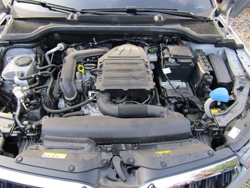 Škoda Kamiq (2021) 1.0 TSI 66kW - fotka 35 z 35