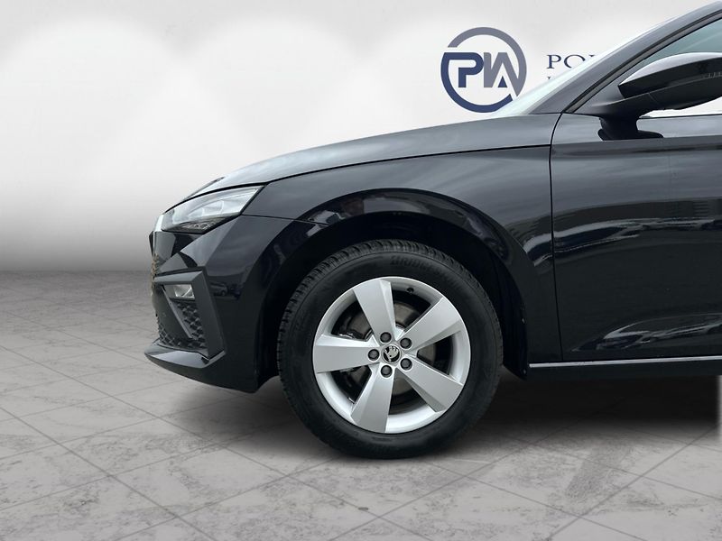 Škoda Scala (2025) 1.5TSI DSG  TOP SELEC - fotka 9 z 23