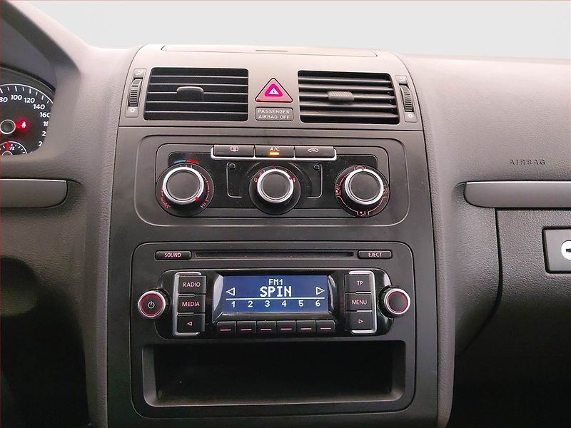 Volkswagen Touran (2013) 1.6 TDI, Tempomat - fotka 12 z 16