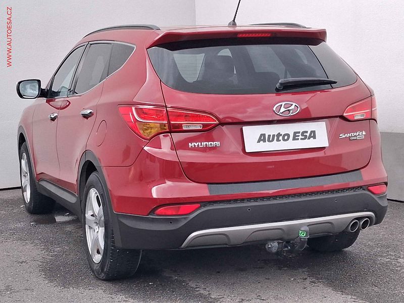 Hyundai Santa Fe (2013) 2.0 CRDi 4WD, Style, TZ - fotka 6 z 19