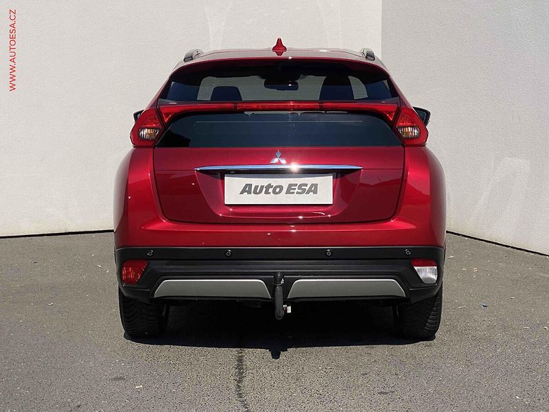 Mitsubishi Eclipse Cross (2019) 1.5 T-MIVEC, LED, TZ, +ALU - fotka 5 z 19