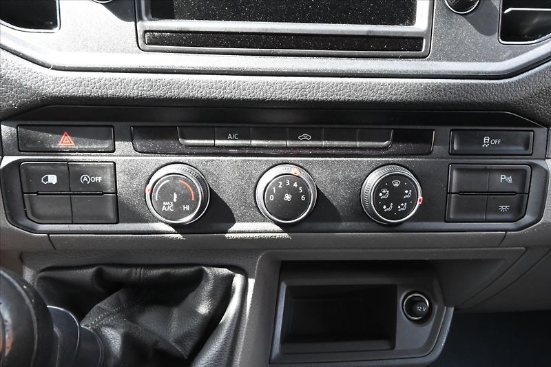 Volkswagen Crafter 2,0 TDI 103kW L3H2 Záruka až 5 - fotka 20 z 26