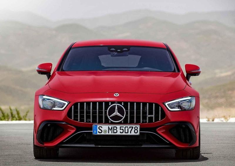 Mercedes-AMG GT 63 S E Performance