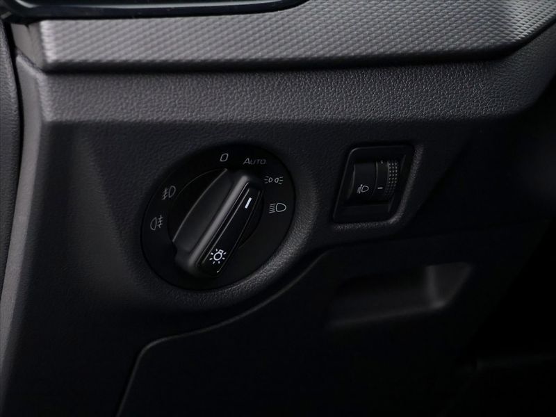 Škoda Scala 1,0 TSI 81kW Ambition CZ DPH - fotka 14 z 33