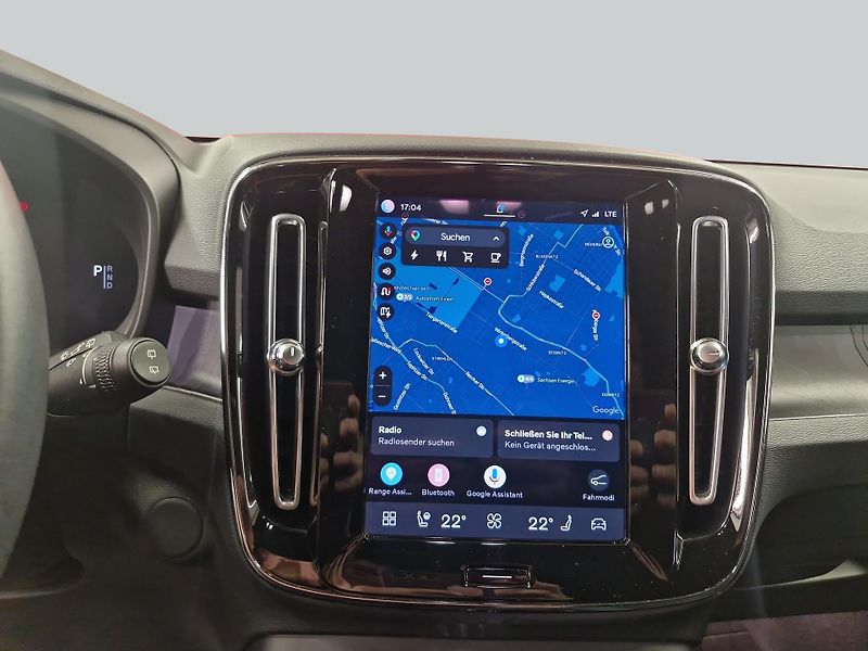 Volvo XC40 Recharge 69 kWh Plus - fotka 18 z 19