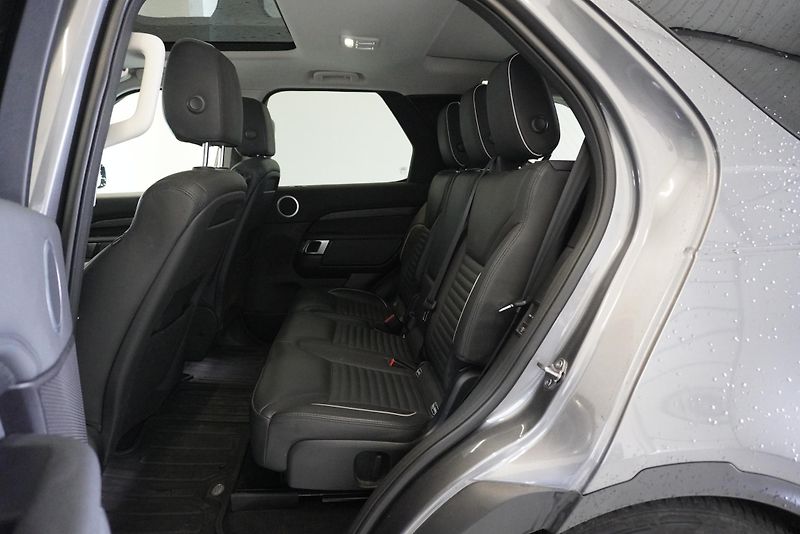 Land Rover Discovery   3,0 TDV6 4WD AUTOMAT - fotka 34 z 36