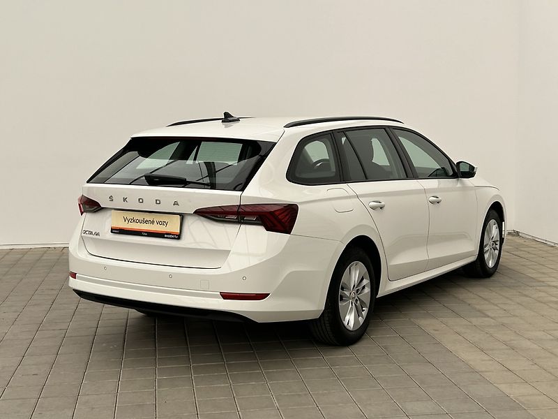 Škoda Octavia 1.5 TSI  Ambition   Plus - fotka 2 z 22