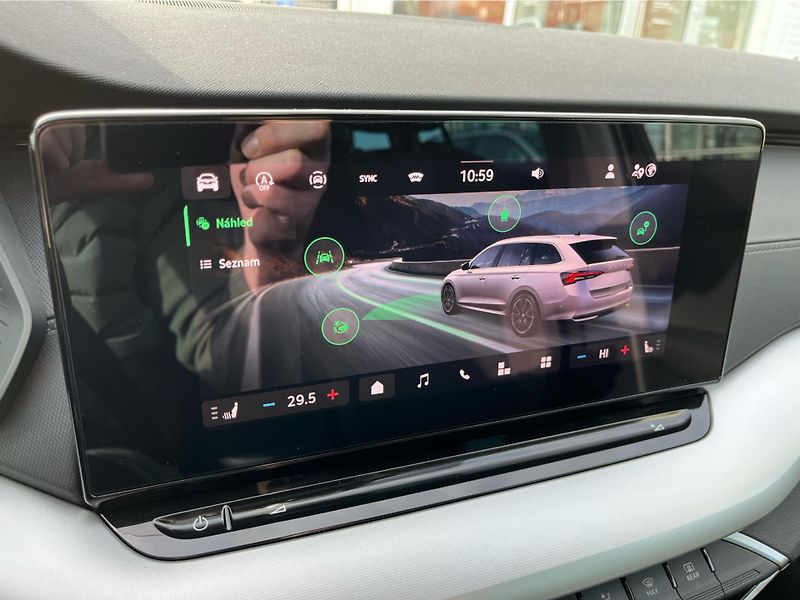 Škoda Octavia 1.5 TSI 85 kW SELECTION - fotka 15 z 28