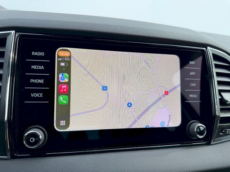 Škoda Karoq (2022) 2.0 TDI 110kW Style Plus Tažné - fotka 21 z 35