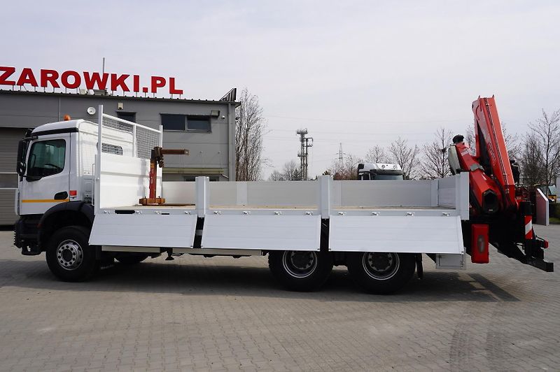 Mercedes-Benz (2018) Arocs 2633 flatbed truck/Crane - fotka 12 z 24