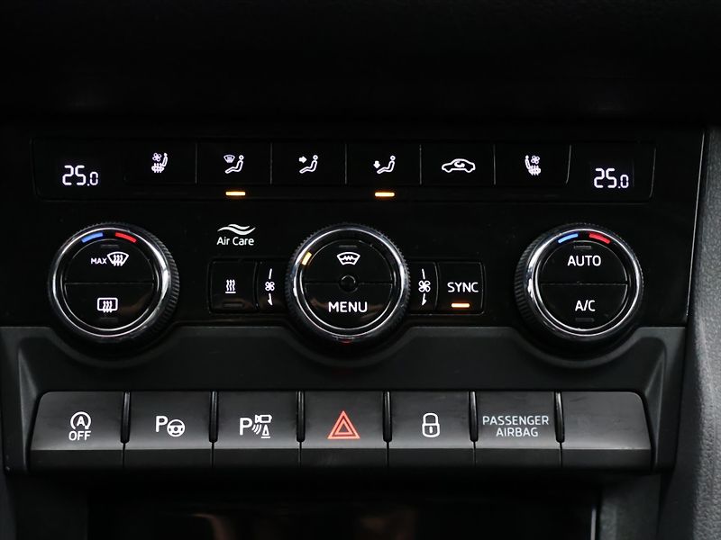 Škoda Kodiaq 2,0 TDI DSG 4x4 L&K DPH CZ 1Ma - fotka 29 z 39