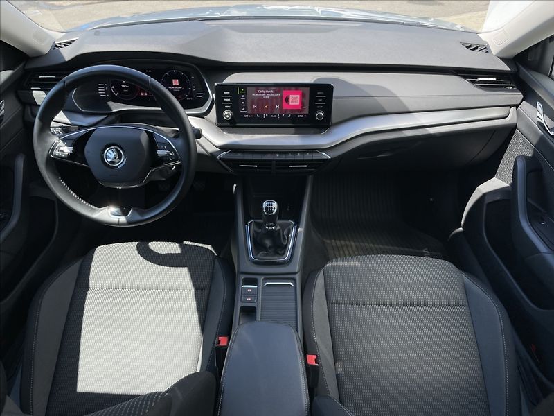 Škoda Octavia 2,0 TDI Combi Ambition Plus - fotka 6 z 23