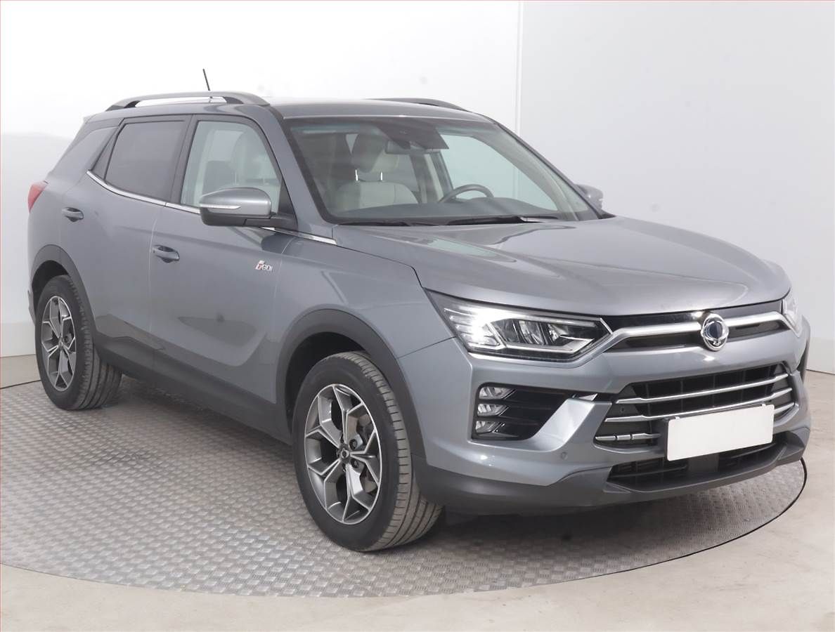 SsangYong Korando 1.5 T-GDI, Automat, Serv.kniha