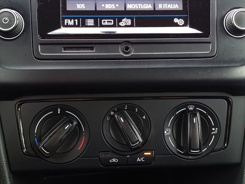 Volkswagen Polo 1,4 TDi Klimatizace Záruka - fotka 18 z 30