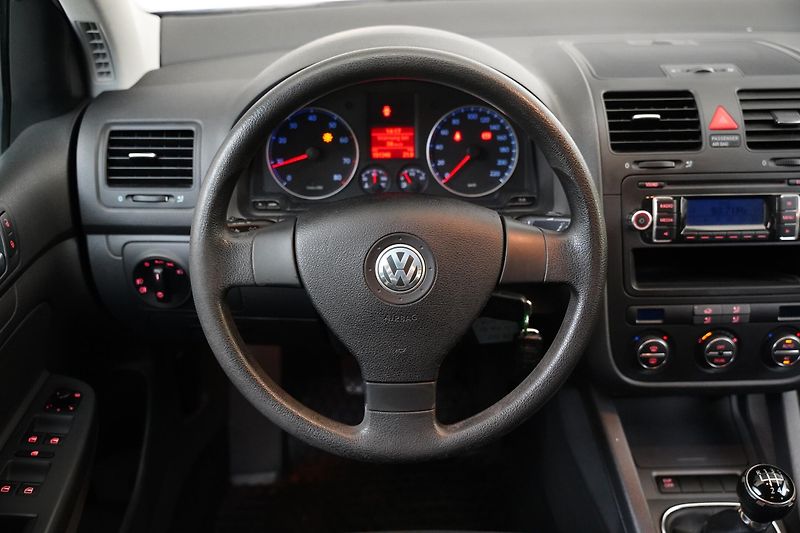 Volkswagen Golf - fotka 16 z 21
