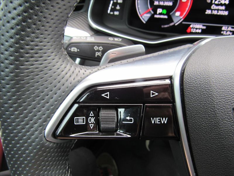 Audi S6 3,0 TDI 253kW Avant Quattro - fotka 25 z 37