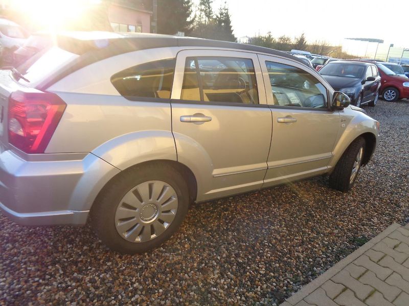 Dodge Caliber 1,8 - fotka 8 z 13