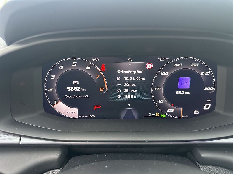 Cupra Terramar (2025) 2.0 TSI 4Drive DSG - fotka 7 z 34
