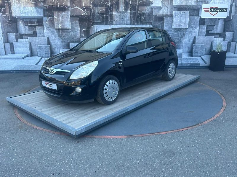 Hyundai i20 (2009) 1.2i, 57KW - fotka 3 z 20
