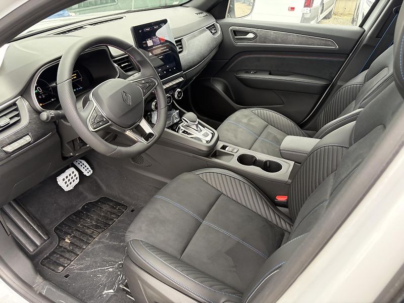 Renault Arkana esprit Alpine full hybrid E-Te - fotka 8 z 8