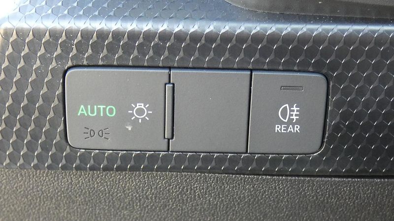 Audi A1 35 TFSI S-line Stronic - fotka 10 z 22