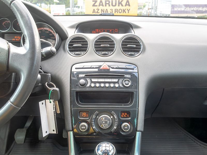 Peugeot 308 (2013) ČR 1.6HDI – 18.12.2013 - fotka 21 z 43